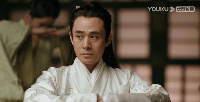 ▼更可怕的是,因为女主年龄38,其他搭戏的演员总不能太年轻吧?
