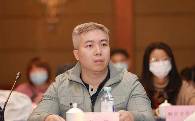 企鹅影视高级制片人张志炜深有同感,他认为《大江大