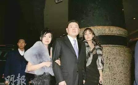狙击股市,也狙击美女,"狙击手"刘銮雄的传奇人生_大刘_甘比_爱美
