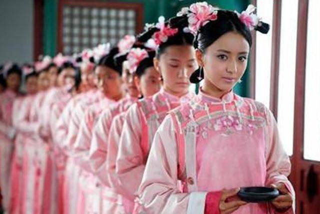 清朝结束统治后皇宫中的那些宫女是如何安置的?她们的命运怎样?