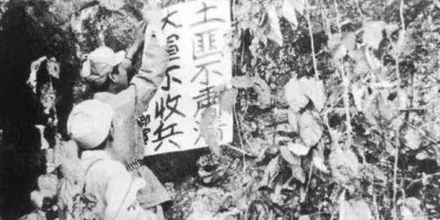 安营扎寨,等待田玉莲产子,这时也看得出覃国卿对田玉莲的疼爱超过了