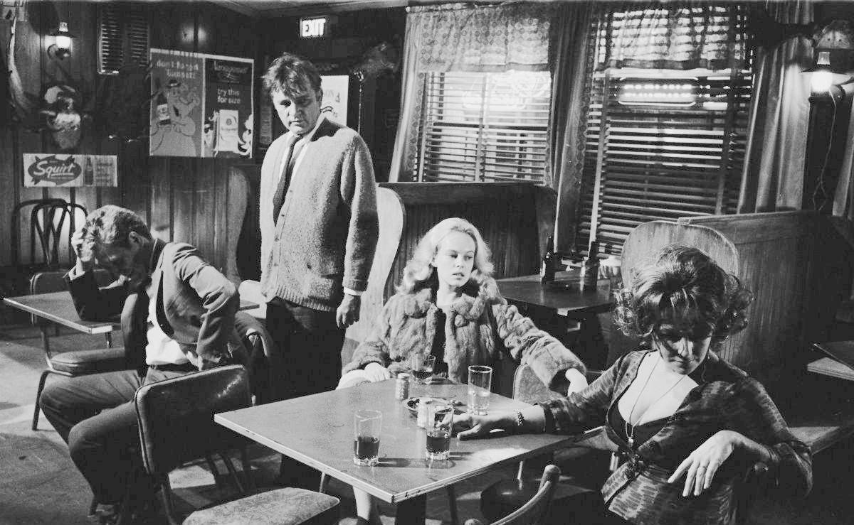 ����������������ɯ��·̩�վ����ھ����˵�ɷ������·���� ...