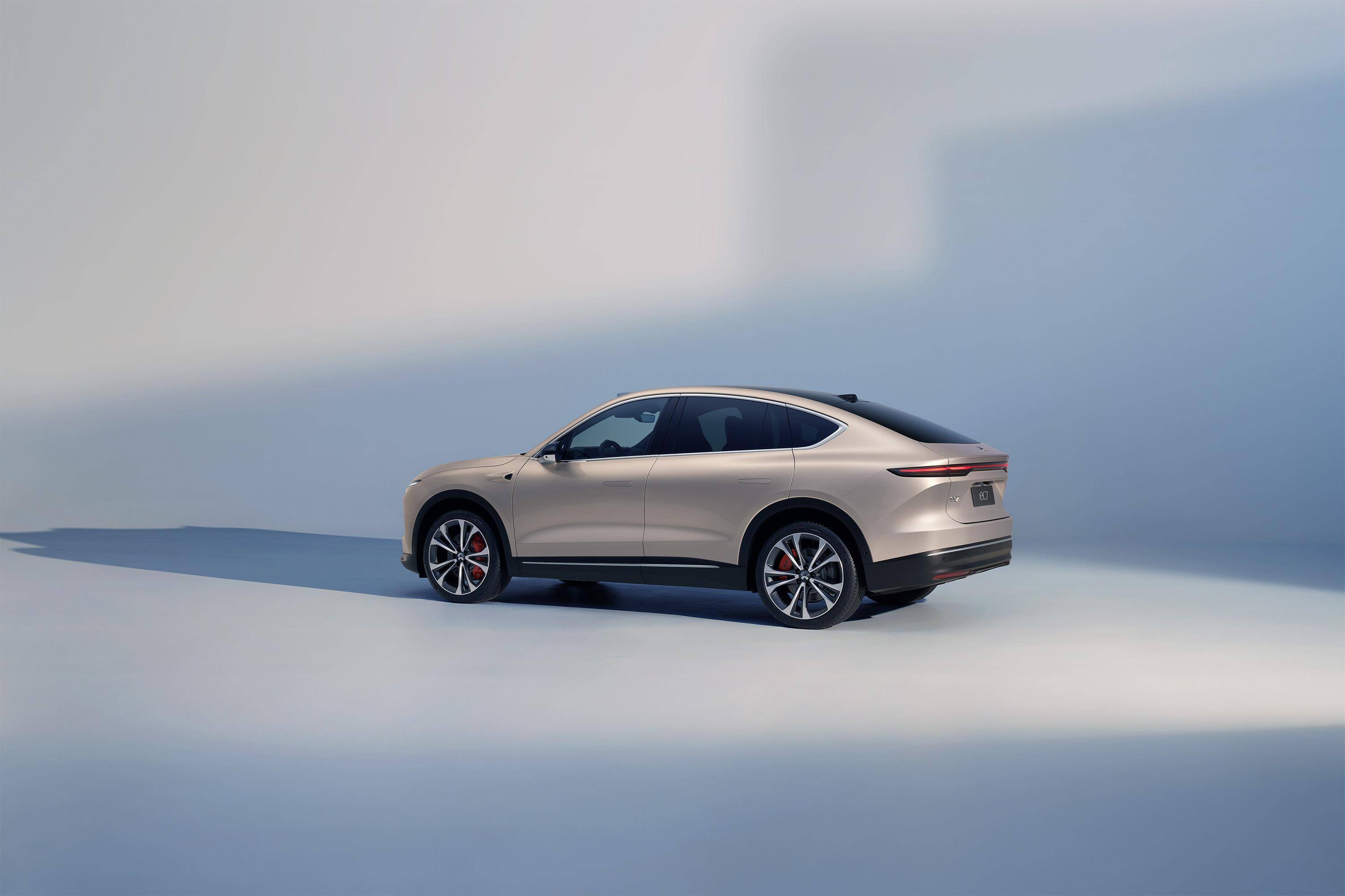 原创
蔚来ES8和EC7上市!蔚来明年销量超雷克萨斯,是不是在吹牛?15 原创
蔚来ES8和EC7上市!蔚来明年销量超雷克萨斯,是不是在吹牛?15