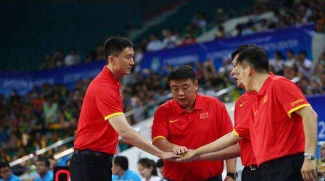 中国男篮有望提早集结！杜锋将与时间赛跑年轻化不成制止