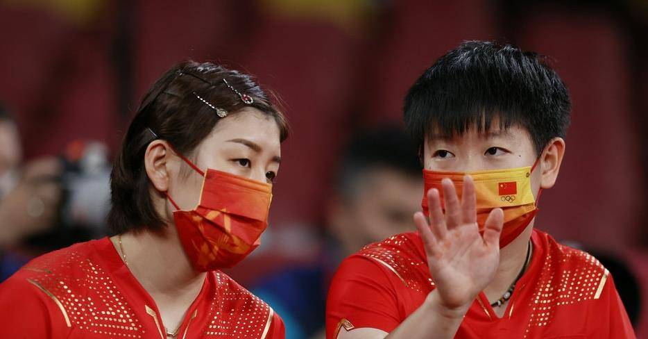 CCTV5曲播，女乒团体决赛前瞻：中国队3-0横扫日本，伊藤再被剃头