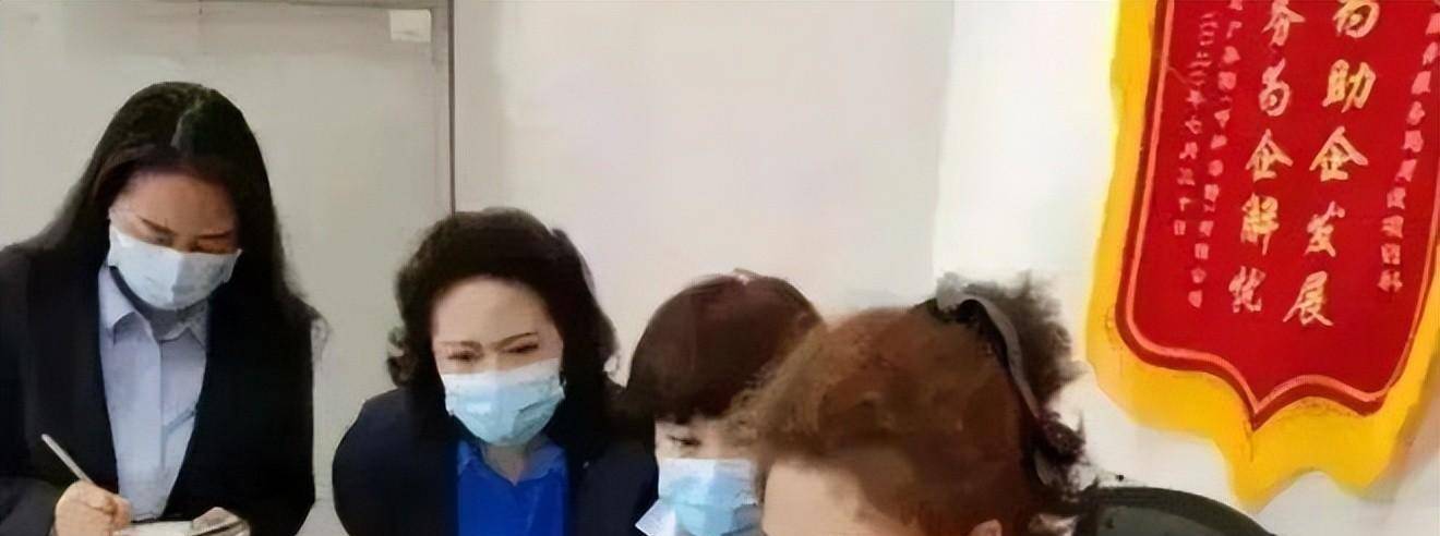 ��Ȼ����С��ĵ��黹�ڽ����У������п�����û�£����� ...