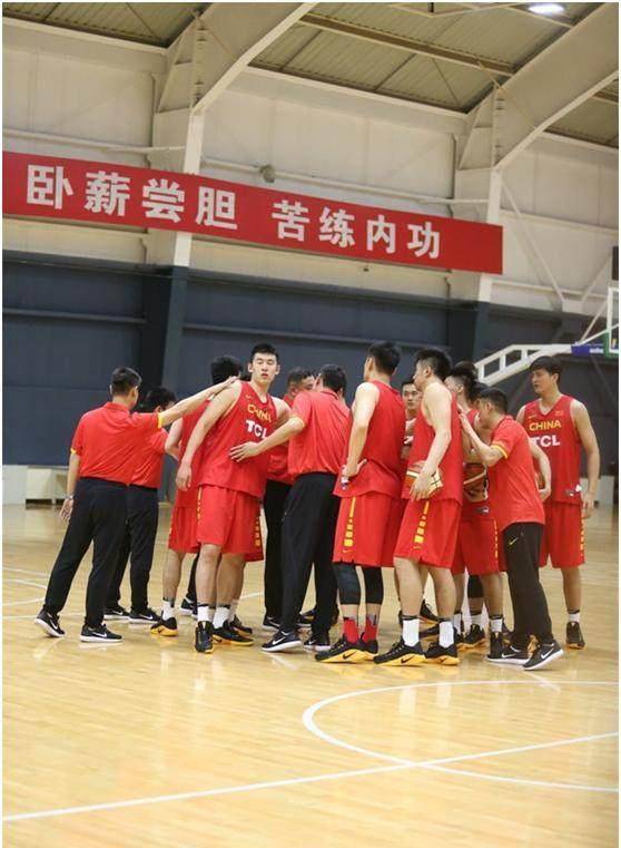 高瞻远瞩！用国际赛事练兵练兵，中国男篮实力必增！