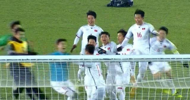 越南足球为中国队复仇！晋级U23亚洲杯决赛后，球员都哭了