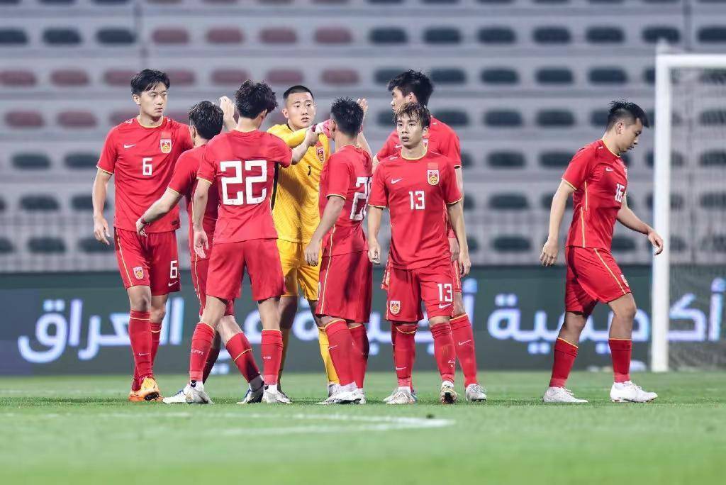 国足应该把重点放在洲际角逐上，让U23国足和亚洲球队比赛