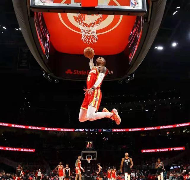 今日NBA数谈：状元郎比肩詹姆斯，老鹰双星20+10汗青初次呈现