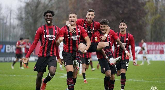 ������ϯ��̸̽�����г���ʲôԭ��������С������