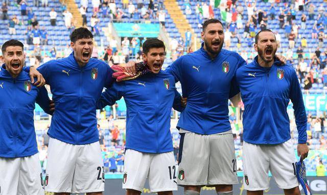 1-0！意大利11连胜，小组头名晋级，威尔士输球+输人，小组第2