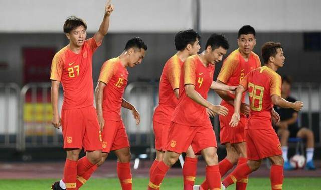 4-2之后再迎来一场1-0！男足那一次很争气，对得起女排给他们让路