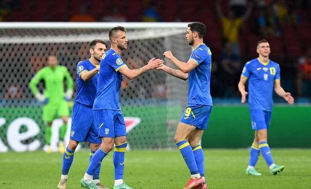 欧洲杯前瞻：对攻战乌克兰大胜？丹麦平比利时？德佩进球？