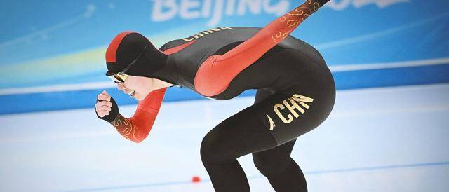 女子速度溜冰1000米大冷门！日本逆袭夺冠！高木美帆比肩中国张虹