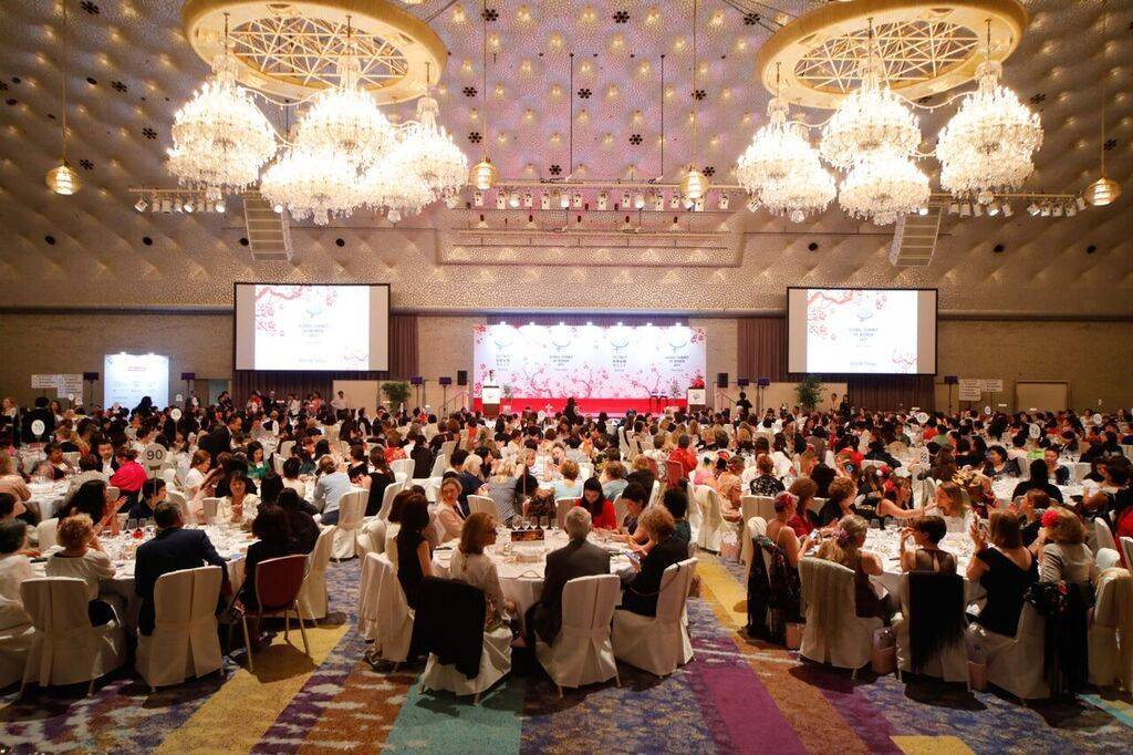 ȫ��Ů��� --�������ϰݾ�