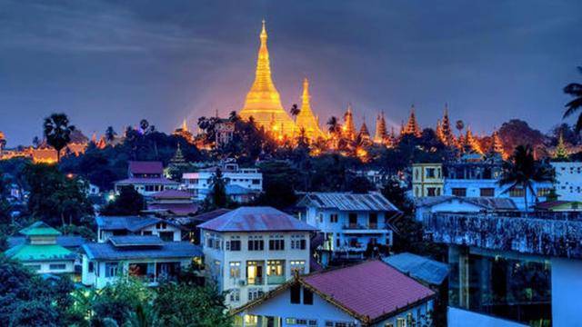 宝石之国缅甸：宝石之上，金光之下，是蒲伏生活的缅甸人的群像