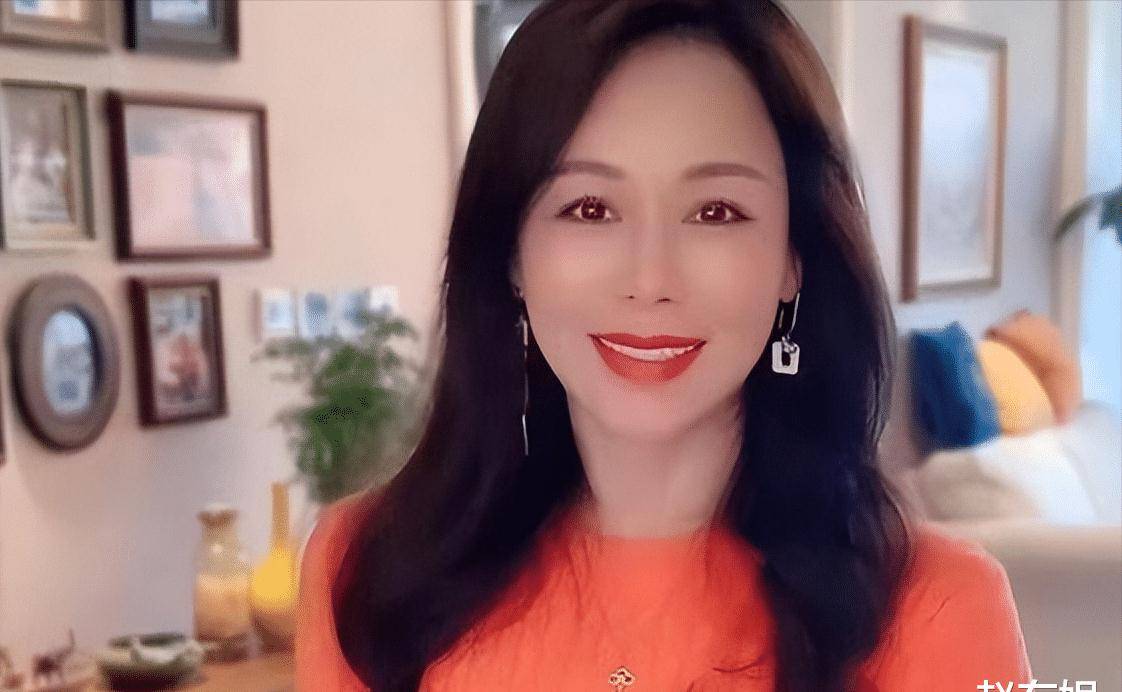 优秀演员田慧移居国外？为陪母亲安度晚年，49岁仍然单身