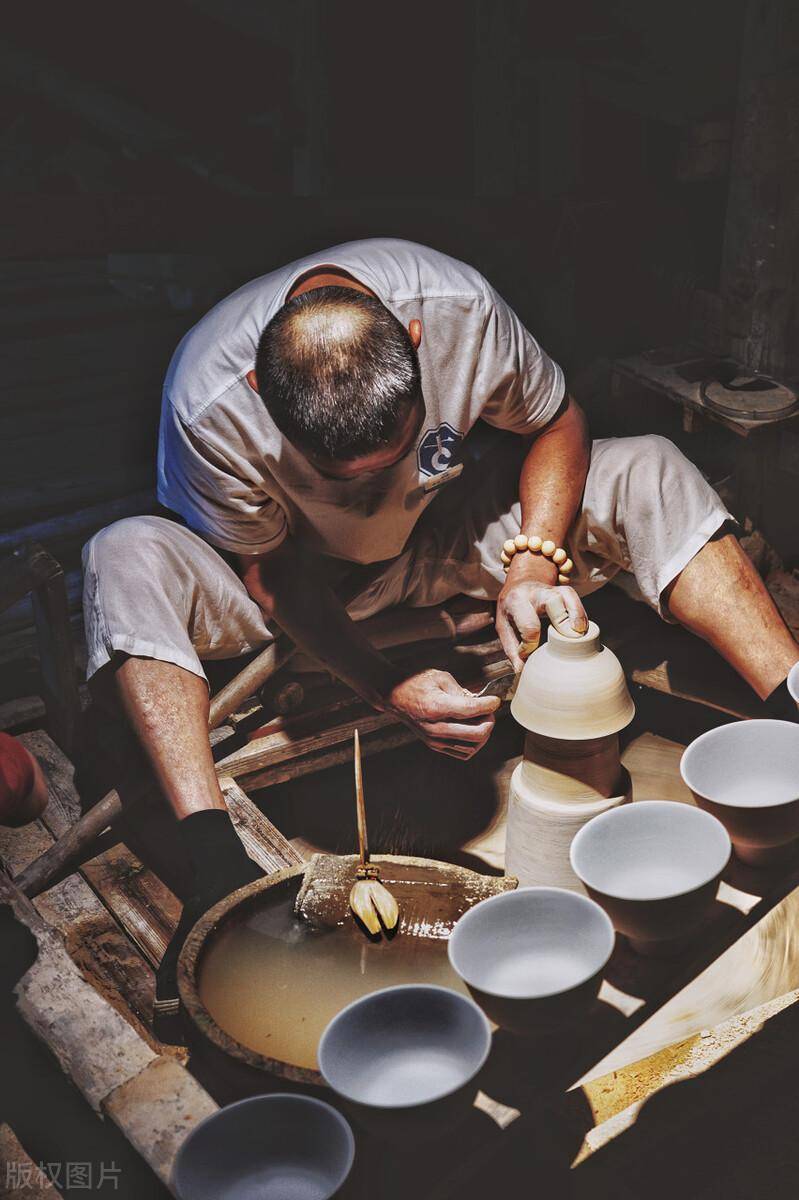 ������һ��������У���������ǧ����򣬱Ⱦ����徻������ ...