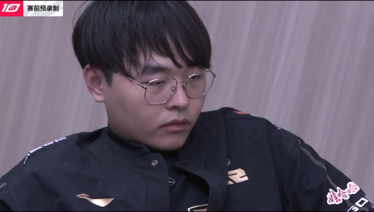 LPL：RNG女警系统获胜，Angel砍下三杀，呼吸赛恩，打出更高危险