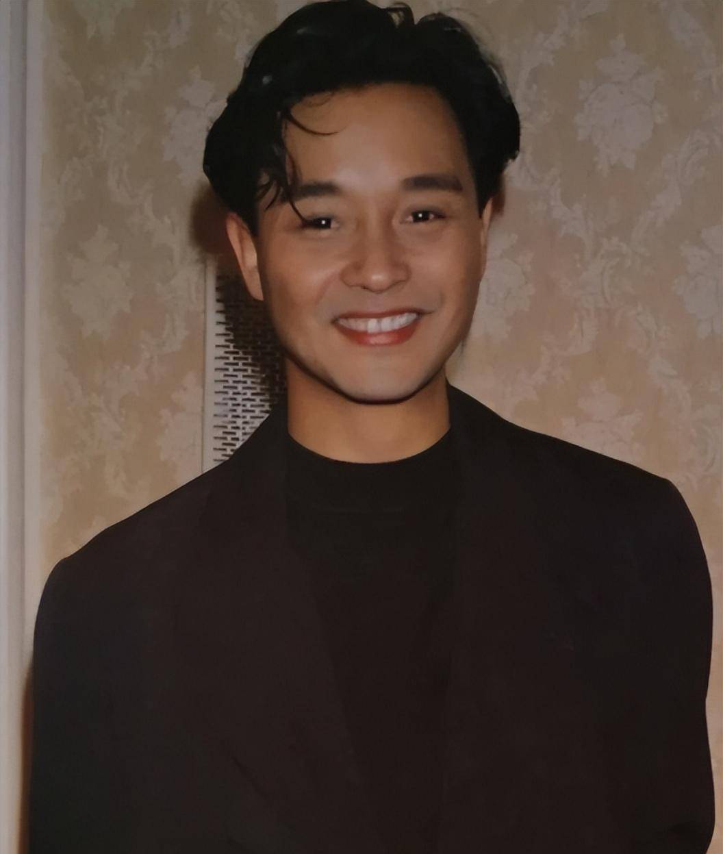 ����ʧɢ������ֵܽ��ã��⼸λӰ�ǣ��������û��ѪԵ ...