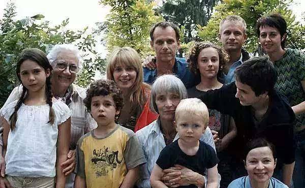 ��ŦԼʱ���������ı�����25�ѵ�Ӱ����4����Ȼ��һ������Ƭ ...