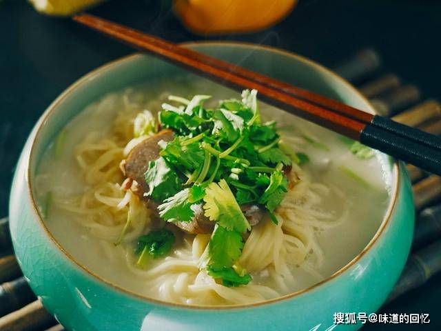 今日重阳节，记得给家人吃传统“重阳5宝”，适应时节，安康长命