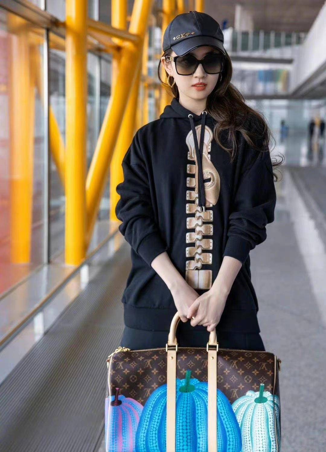 �ܶ�������������ƶ�Ҫ����վ����ͬ��ɻ����㣬Ϳ�촽�� ...