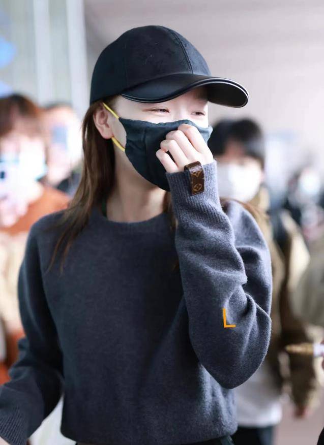 �ܶ�������������ƶ�Ҫ����վ����ͬ��ɻ����㣬Ϳ�촽�� ...