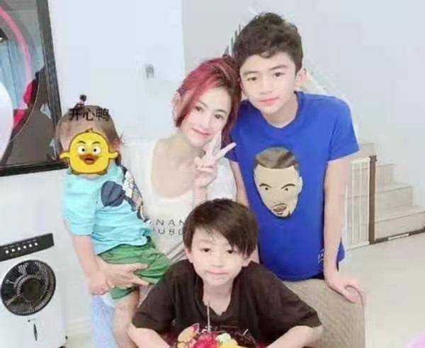 л�����������������֣��ϴ�װ��˧�����Ű�֥���Բ����� ...