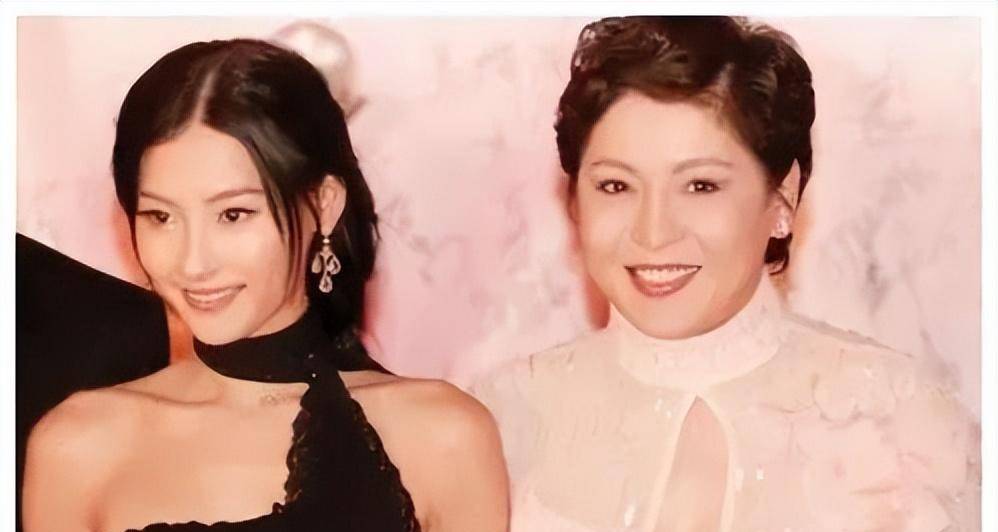 �崿��Ů�Ű�֥���վ�Ϊ�Լ��ġ����ѳ��ԡ������˴���