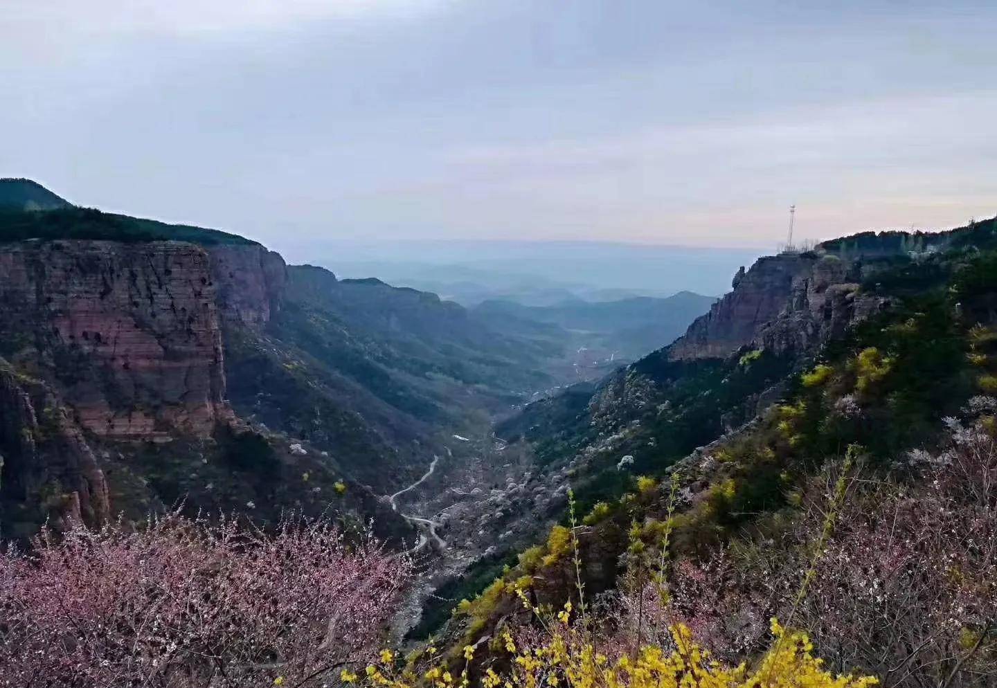 在新乡南太行山区有两个免费景区，一年四时都有美景，快保藏起来