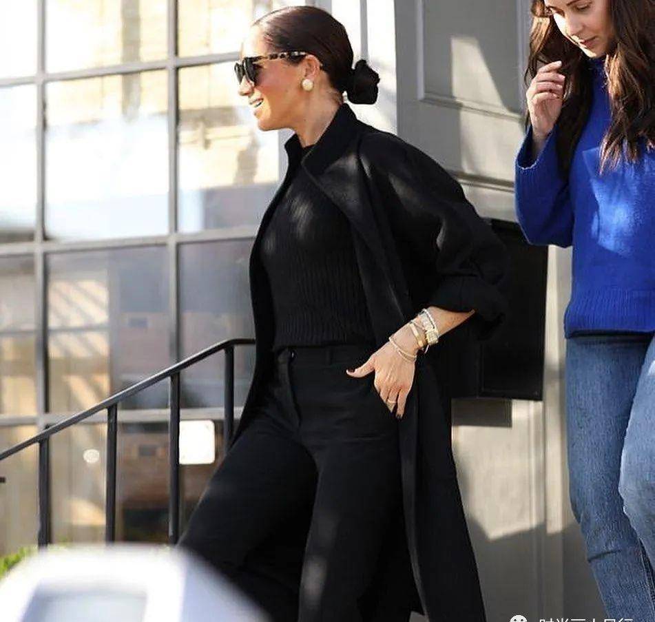 Ӣ�����ҽṹ��䣡÷����һ�Զ�Ů��ʽ��Ϊ���Ӻ͹��� ...