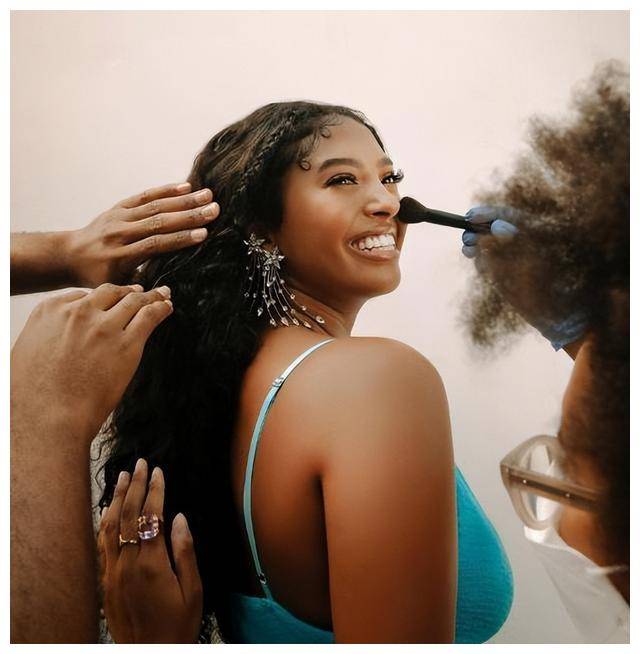 �Ʊȴ�Ů������ȹ���㣬����ʮ�㣬20�귢�����죬���岻 ...