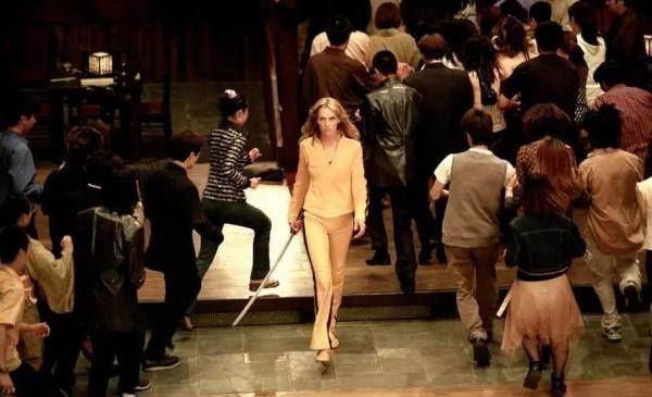 10����ϲ���ĸ����Ӱ��ÿ��������������