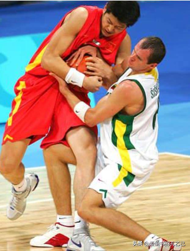 ��һ����Ī�ƣ���������һҹ��ͷ���ٻ�Ȣ��������ǰ�� ...