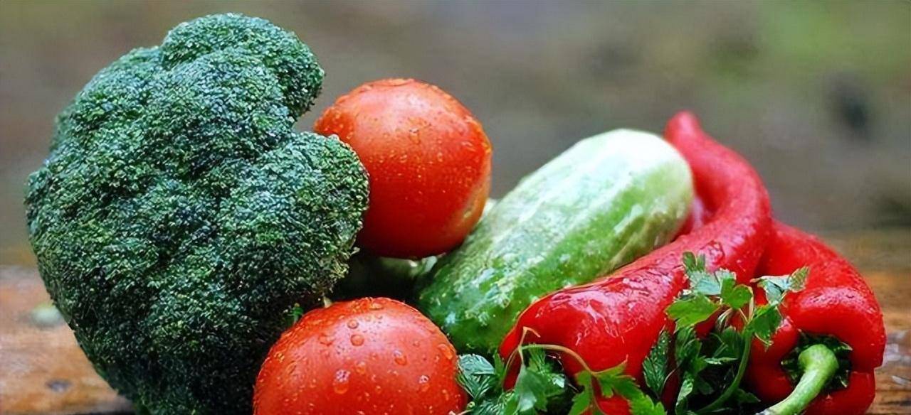 夏天宁不吃肉，也要吃这4种蔬菜，低脂高营养，常吃少生病