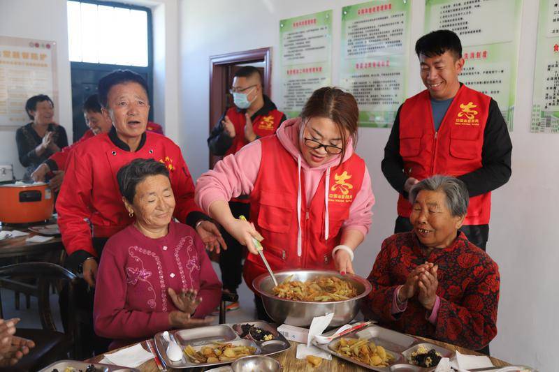 吉报查询拜访丨社区食堂，让老年人“吃”出幸福味道