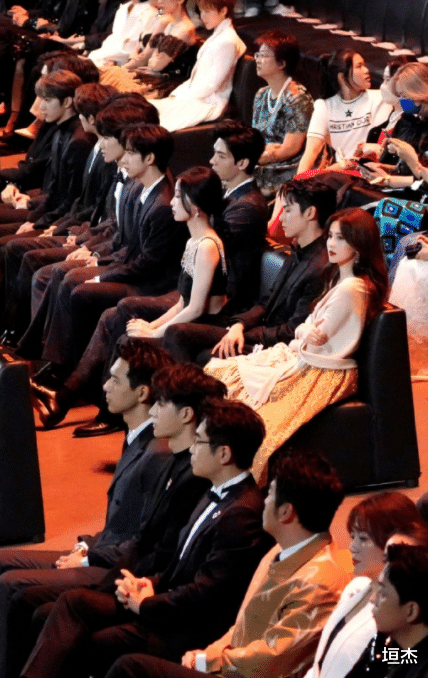 ΢����һҹ��ֻ����λ���Ͱ������ǵġ�����λ�á���ʾ�� ...