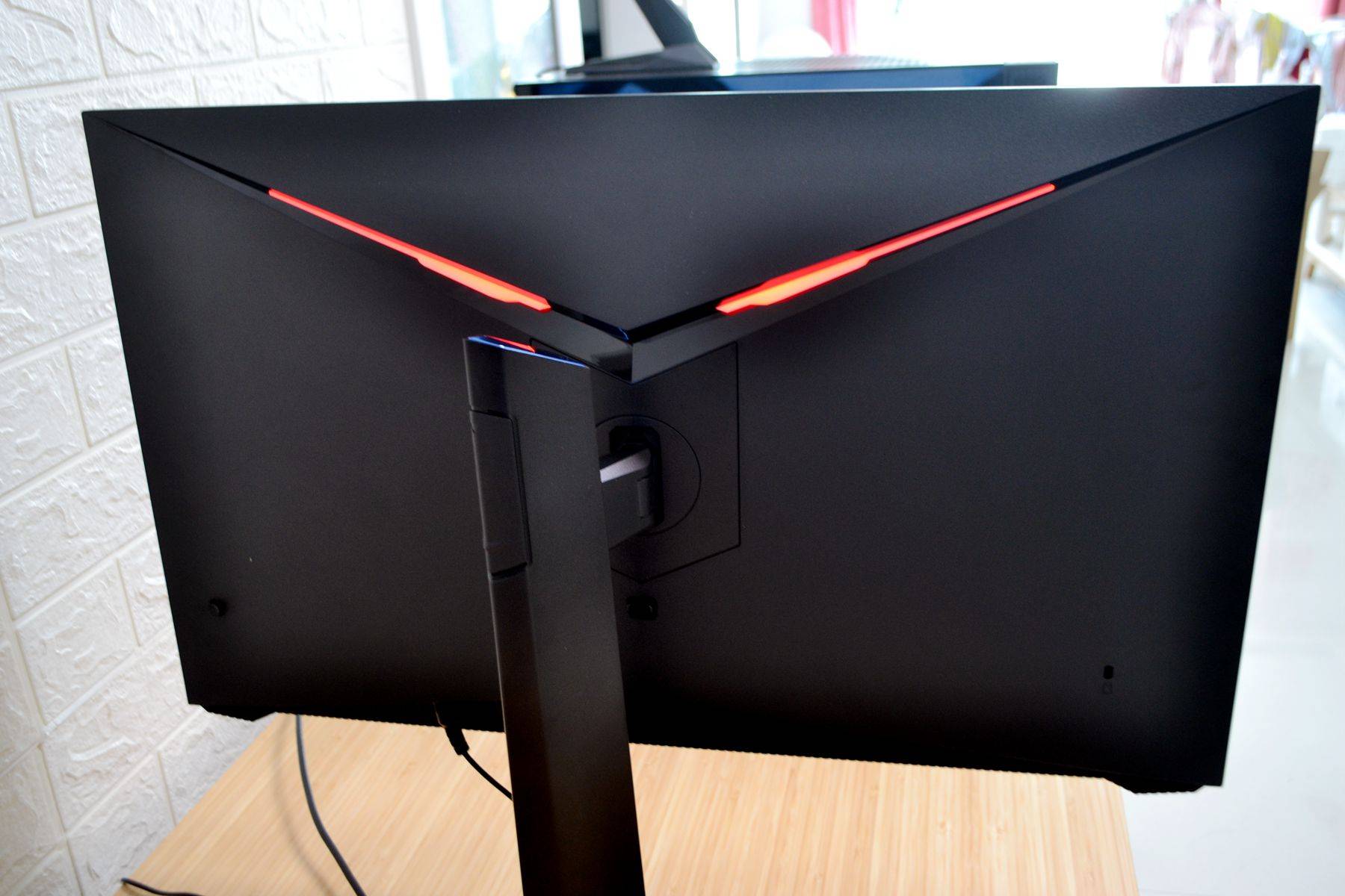 �üһ����羺��ʾ����ô��������1500��������240Hz�� ...