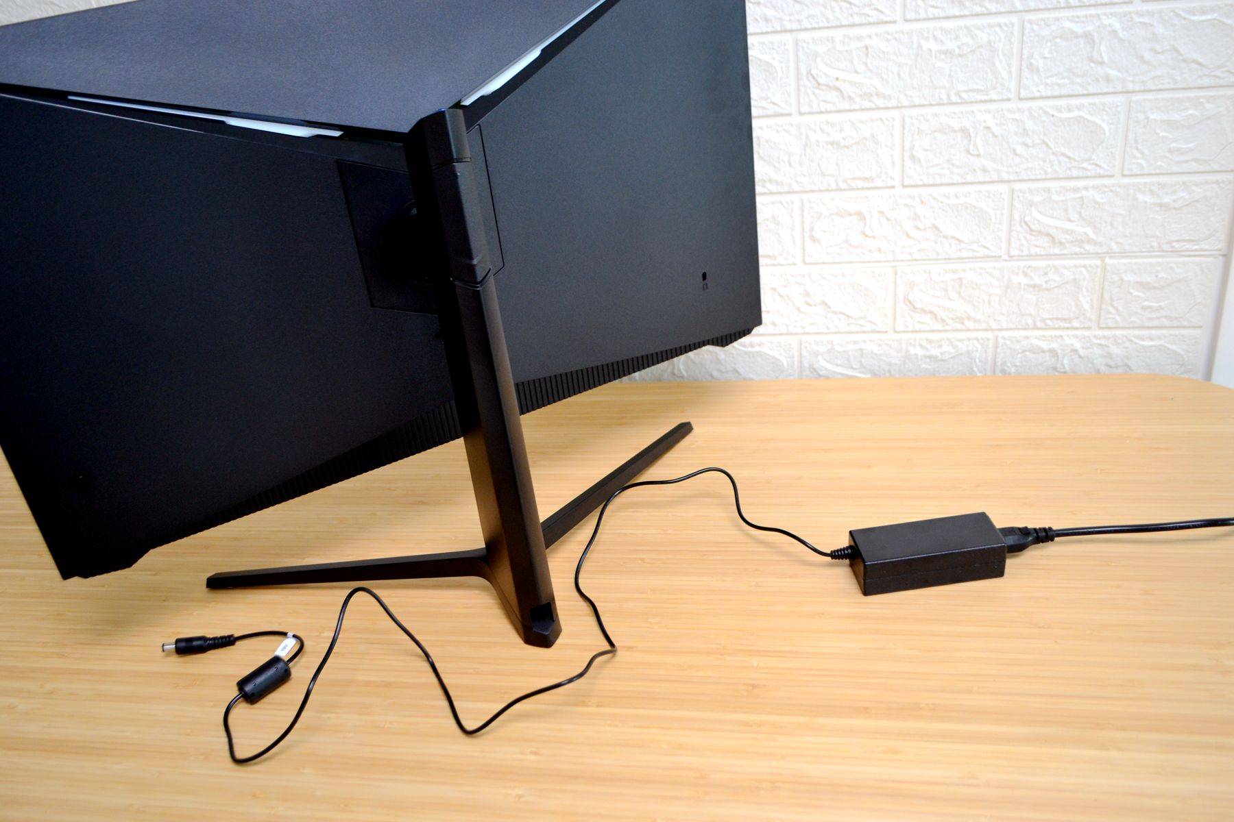 �üһ����羺��ʾ����ô��������1500��������240Hz�� ...