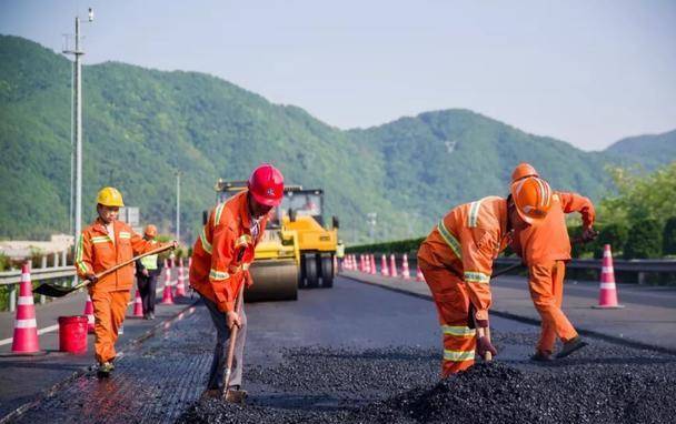 多量高速公路没有利润，年欠债5.8万亿，高速收费可能会有所变革