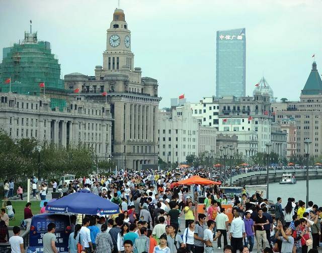 调整“法定节假日”？有人给出建议：两打消一增加，你认同吗？