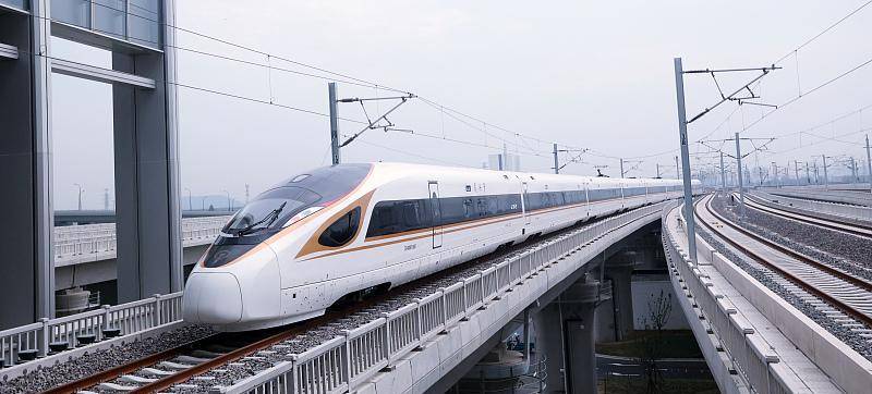 重庆至四川高铁进入实质性开工阶段，全长292公里，时速350公里
