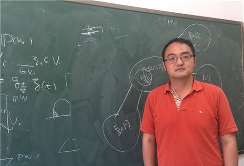 数学天才许晨阳：17岁获奥奖，回国6年后又赴美，他的3句话引深思