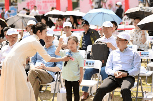 2023四川花卉(果类)生态旅游节子活动暨泸定第十三届红樱桃节推介会在成都举行