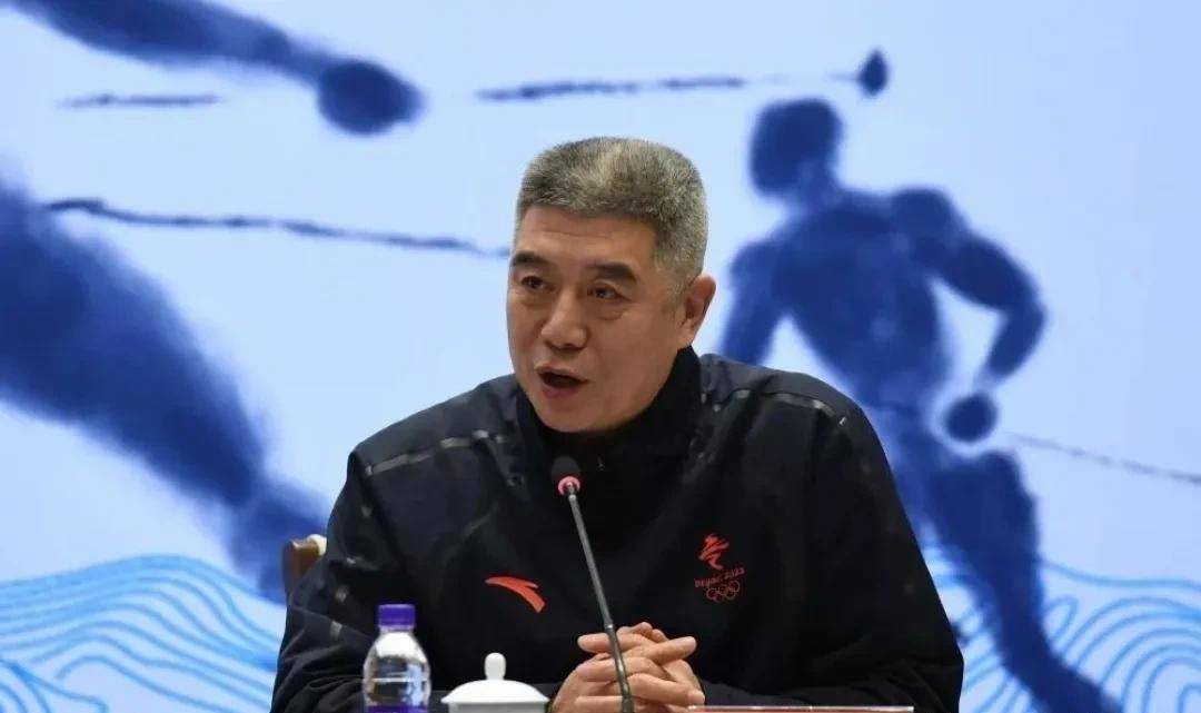 中国篮协主席姚明不再兼任CBA公司董事长，徐济成接任