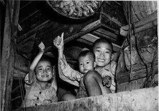 抗战时期中国儿童的真实照片天真烂漫自强不息半岛体育(图2)