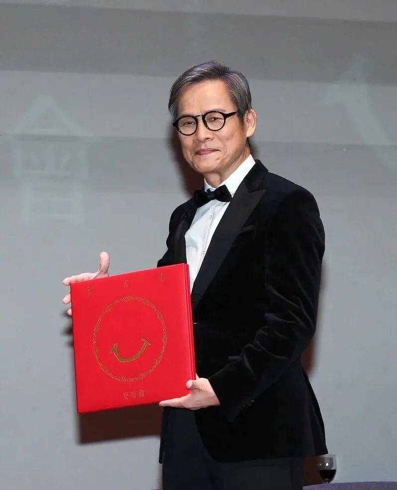 原创
            罗姓开国将帅名录