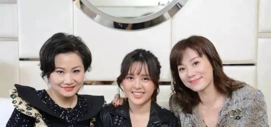 原创还记得“最美程英”吗？两拒豪门后，她为10万房贷发愁…
